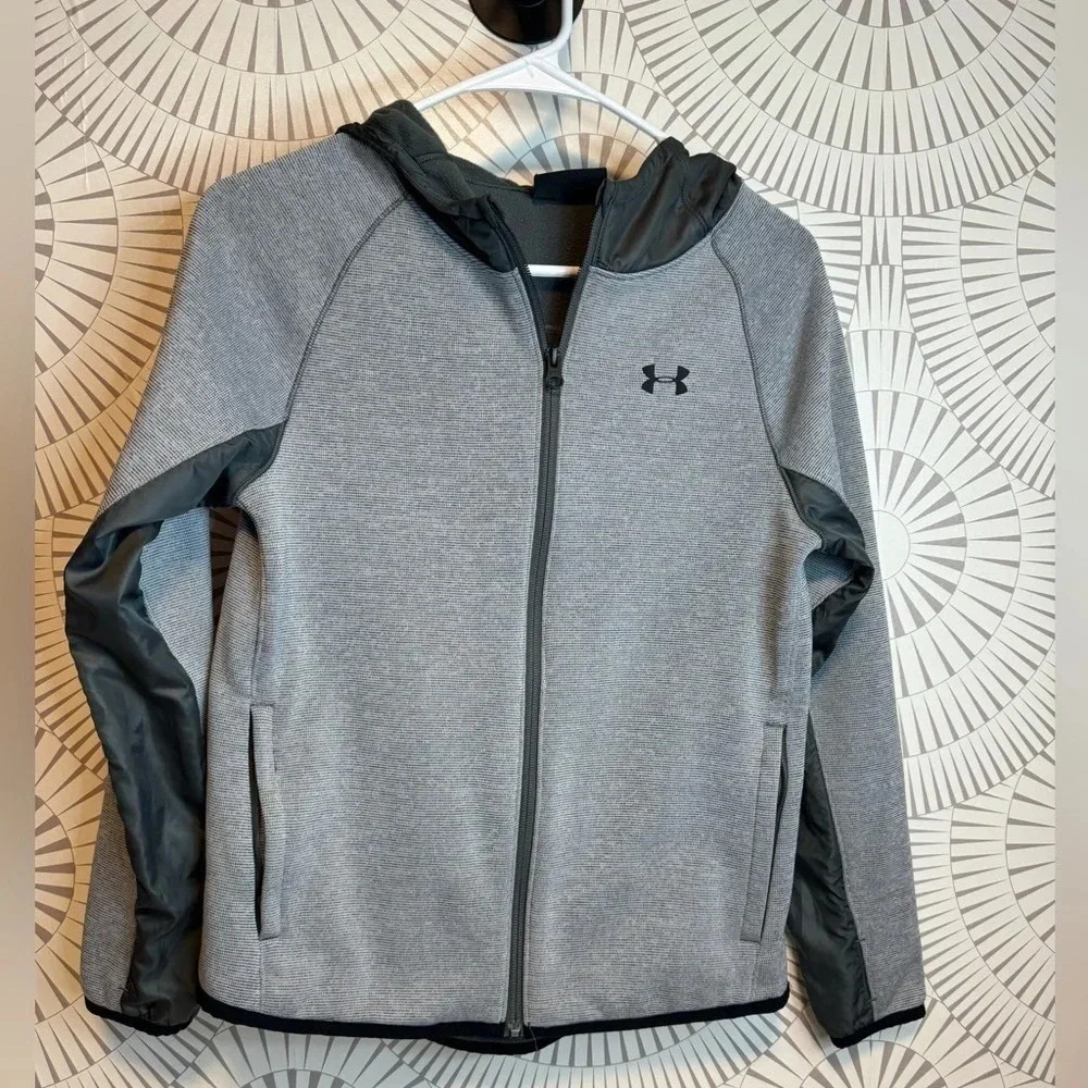 UNDER ARMOUR Youth‎ Large hooded zipper jacket